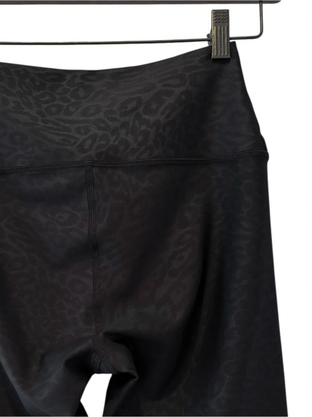 NWOT✨ Alo Yoga Airlift 7/8 High-Waist Leggings Black Animal Print Small